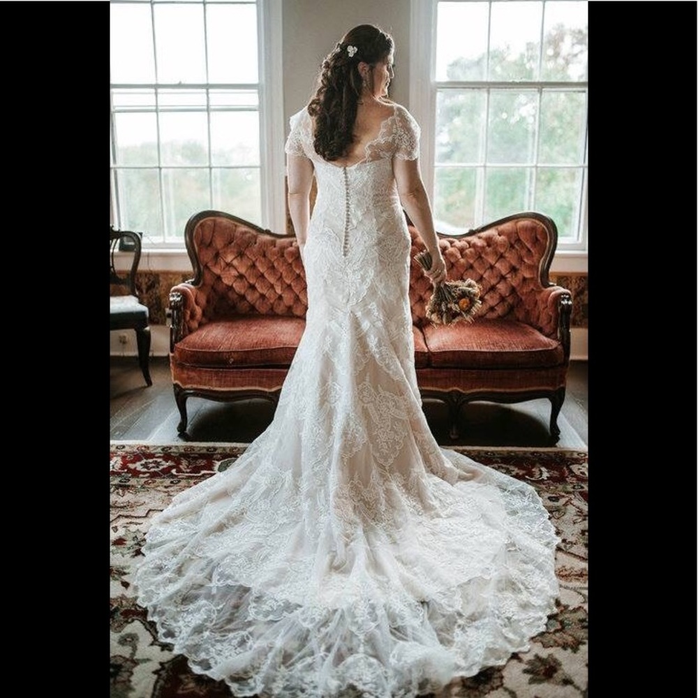 Meet your Posher, Corina